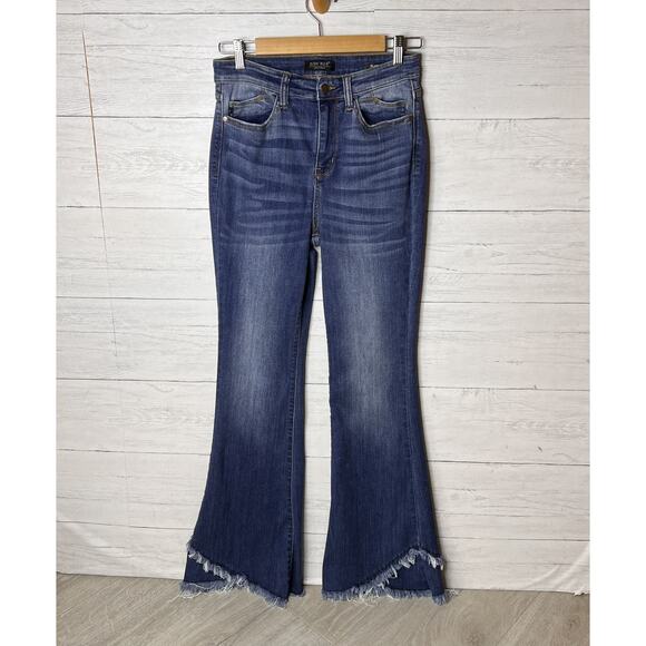 Judy Blue Jeans Womens Size 7/28 Medium Wash Tulip Raw Hem Cotton Blend - Picture 4 of 16